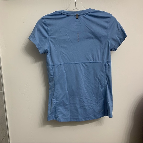 Nike Women’s Small Dri-Fit t-shirt light blue - Picture 5 of 6